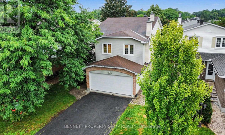 1879 Leclair Crescent