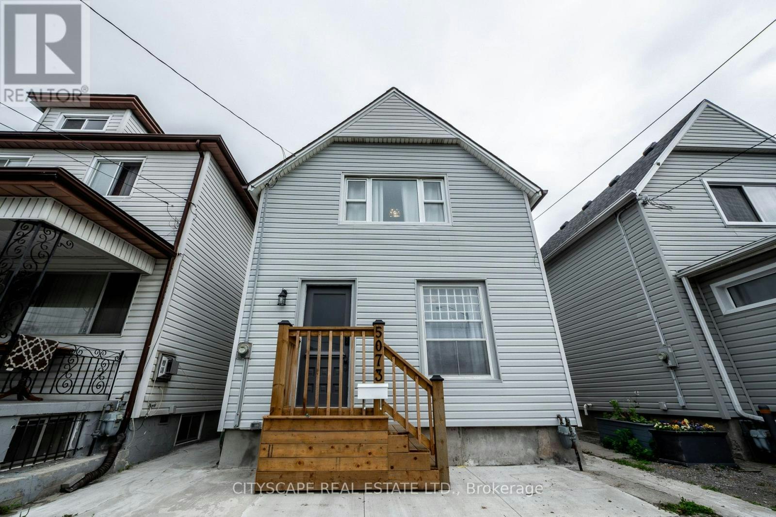 5073 Kitchener Street, Niagara Falls, ON, L2G 1B1