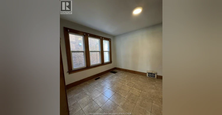 521 Rankin Avenue, Windsor, ON, N9B 2R6 - 4