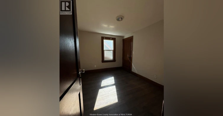 521 Rankin Avenue, Windsor, ON, N9B 2R6 - 8
