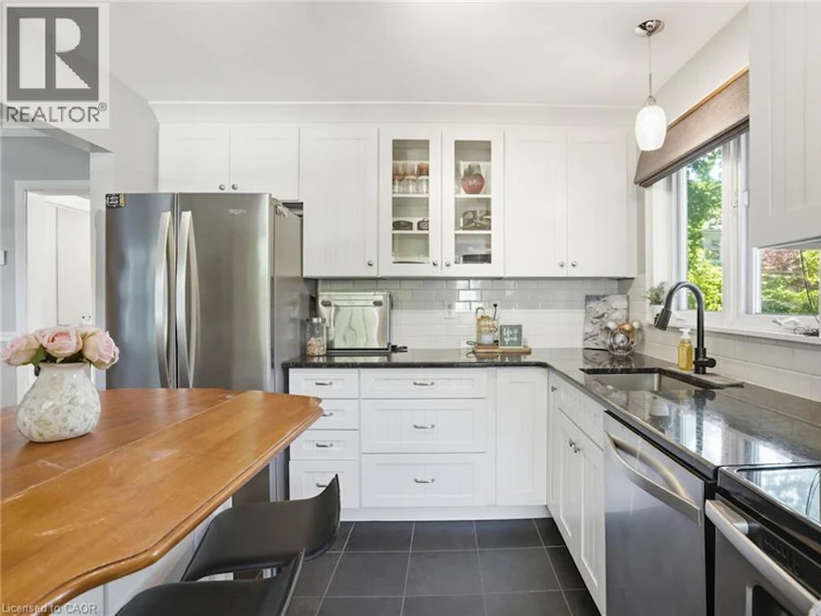 613 Clark Avenue, Burlington, ON, L7S 1P1 - 8