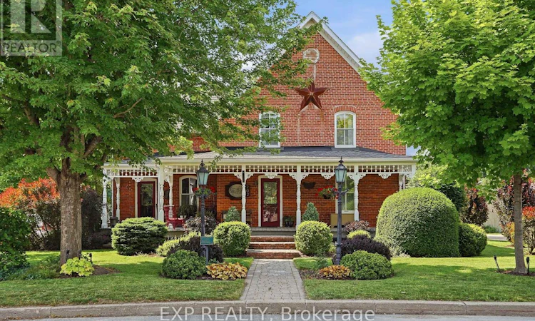 702 Dollard Street
