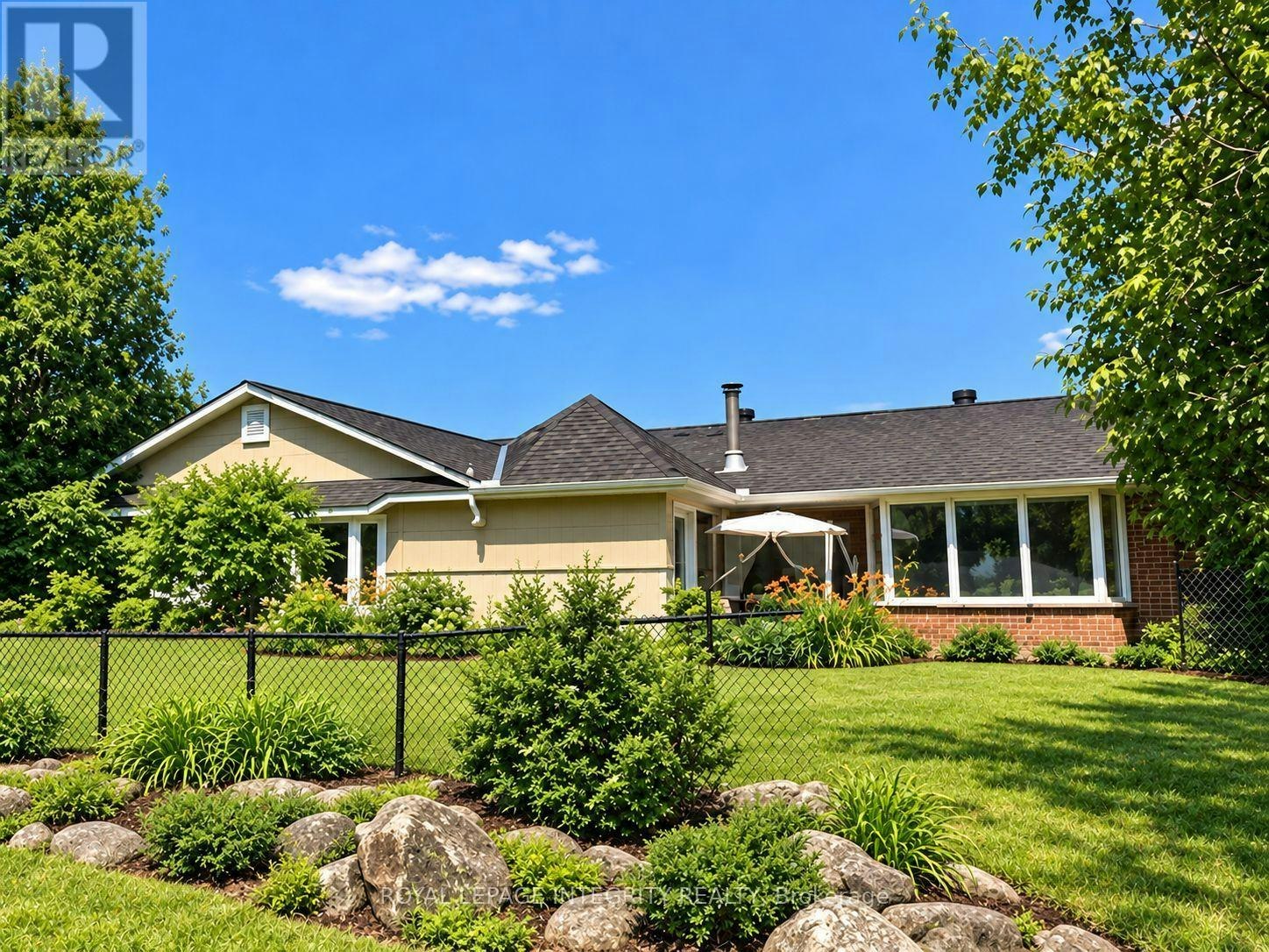 818 David Manchester Road, Ottawa, ON, K0A 1L0