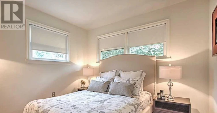 MAIN-49 Don Mor Drive, Newmarket, ON, L3Y 1G8 - 12