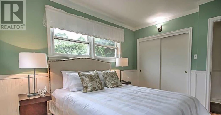 MAIN-49 Don Mor Drive, Newmarket, ON, L3Y 1G8 - 13