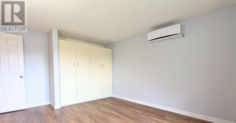 B-29 Woodvale Green Drive, Ottawa, ON, K2G 4H3 - 12