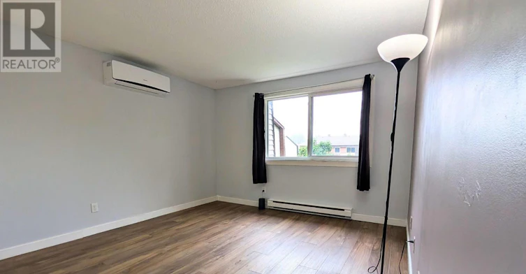 B-29 Woodvale Green Drive, Ottawa, ON, K2G 4H3 - 11