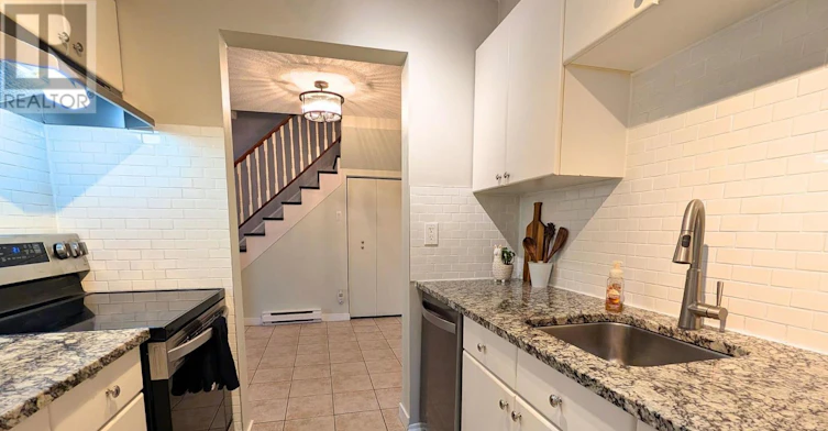 B-29 Woodvale Green Drive, Ottawa, ON, K2G 4H3 - 8