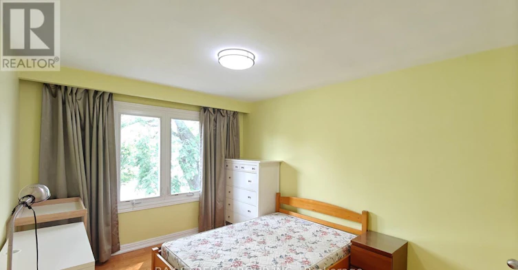 UPPER-9 Mosedale Crescent, Toronto, ON, M2J 3A3 - 19