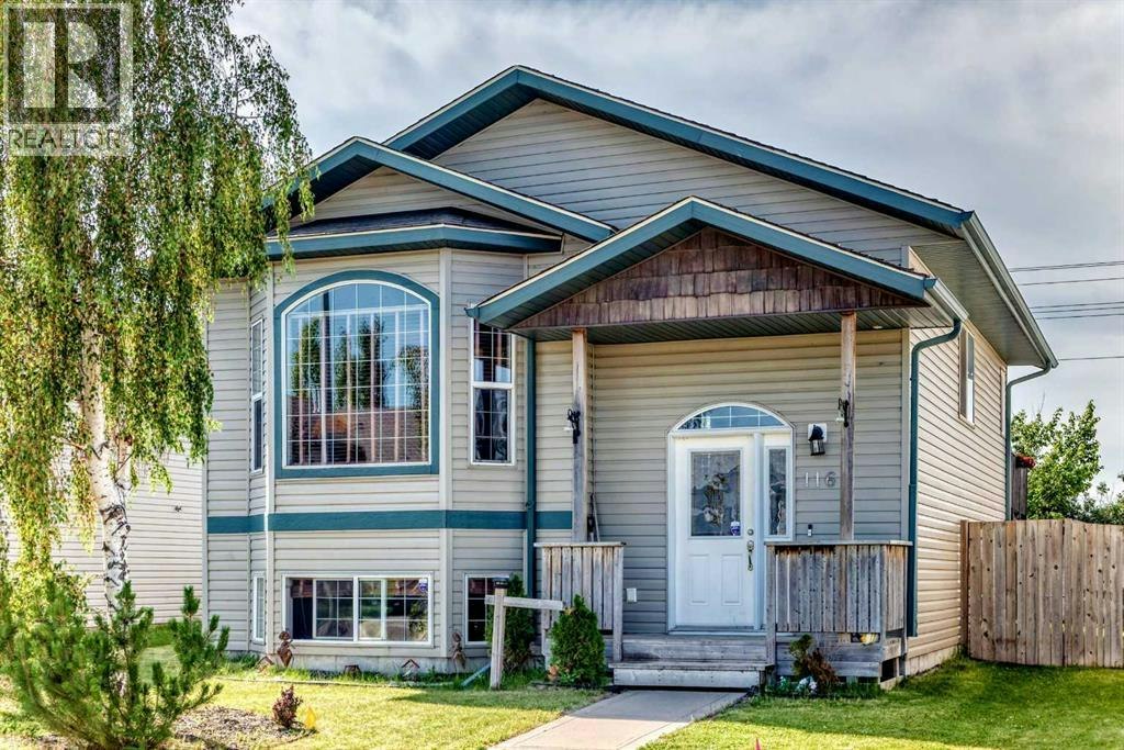 116 Iverson Close, Red Deer, AB, T4R 3M8
