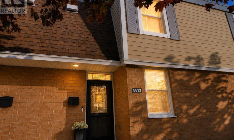 5513 Sentinel Square
