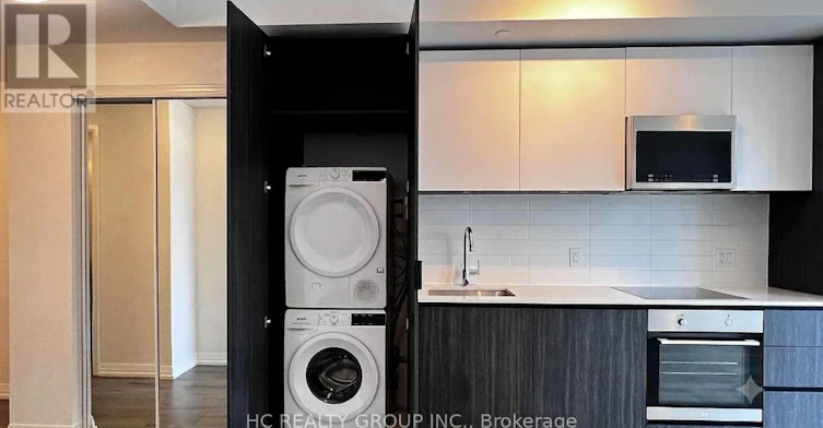 8 Widmer Street, Toronto, ON, M5V 0W6 - 2