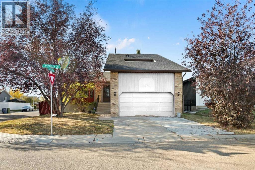 48 Castleglen Court NE, Calgary, AB, T3J 2B8