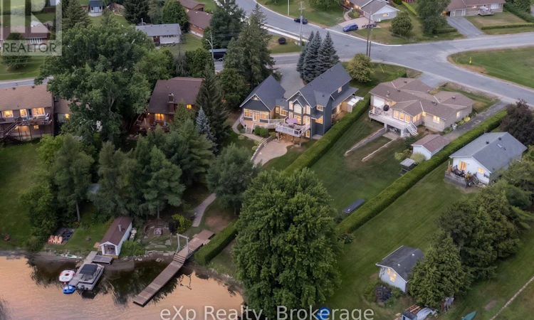 263 Laurier Street W