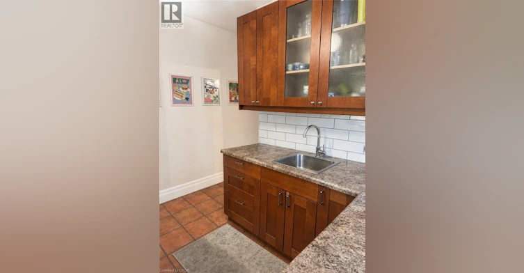 31 St. Clair Avenue, Hamilton, ON, L7R 3T6 - 6
