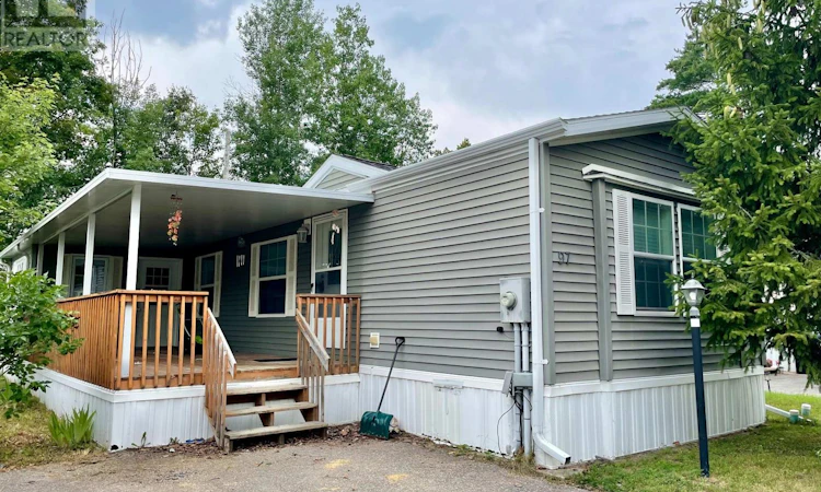 97 Georgian Glen Drive