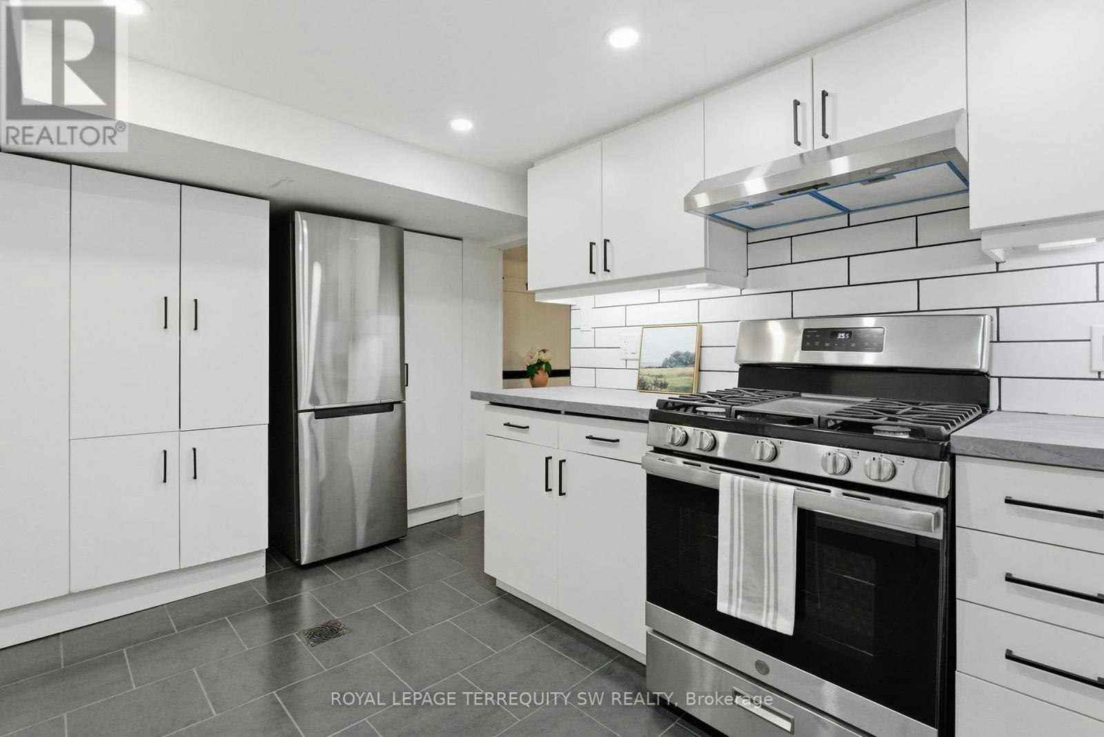 BSMT-497 Ossington Avenue, Toronto, ON, M6G 3T3 - 20