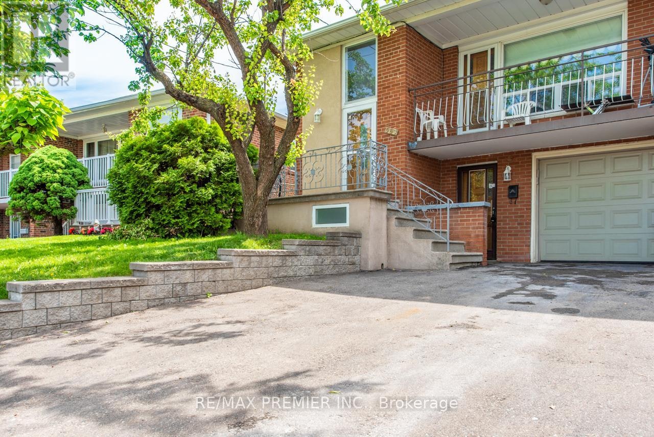 BSMT-569 Roding Street, Toronto, ON, M3M 2A4 - 2