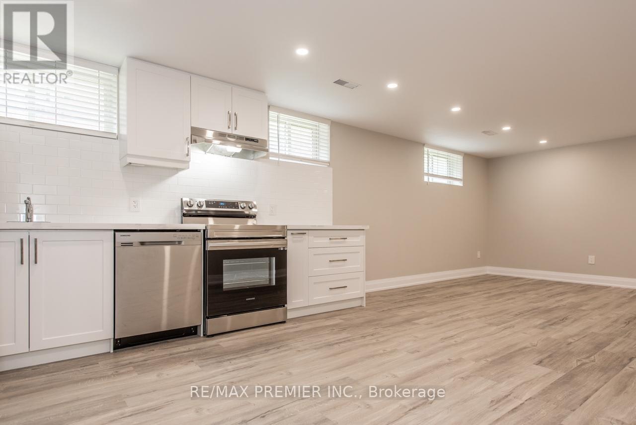 BSMT-569 Roding Street, Toronto, ON, M3M 2A4 - 3