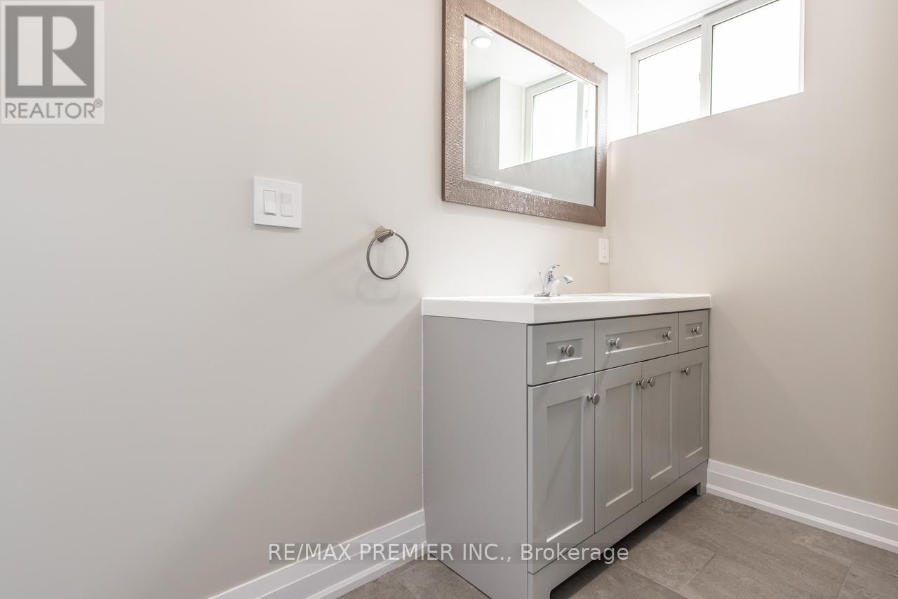 BSMT-569 Roding Street, Toronto, ON, M3M 2A4 - 15