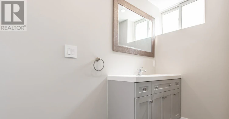 BSMT-569 Roding Street, Toronto, ON, M3M 2A4 - 15