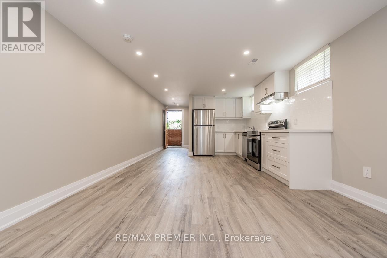 BSMT-569 Roding Street, Toronto, ON, M3M 2A4 - 19