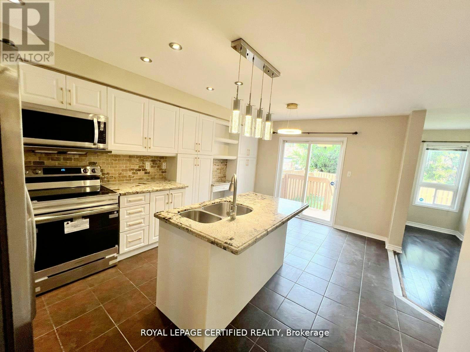 426 Orange Walk Crescent, Mississauga, ON, L5R 0A8 - 11