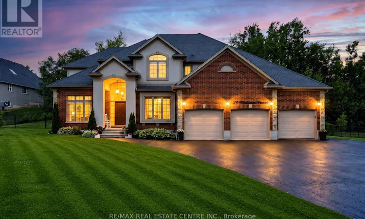 24 Brookhaven Crescent