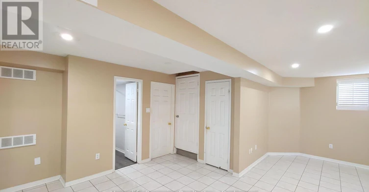 17 Summerfield Crescent, Brampton, ON, L6X 4K4 - 11