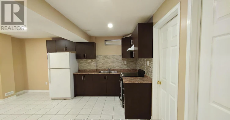 17 Summerfield Crescent, Brampton, ON, L6X 4K4 - 5