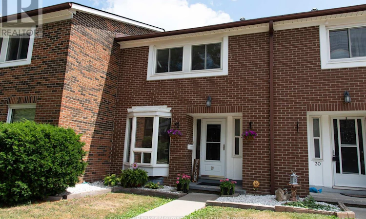 29-121 Bagot Street