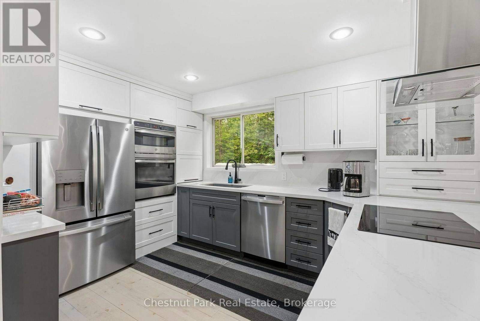647 Lynx Lake Road, Huntsville, ON, P1H 2J3