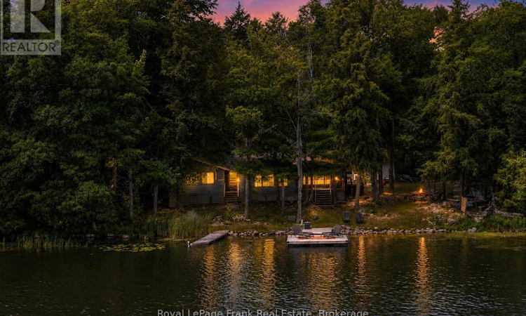 442 7 Stoney Lake Island