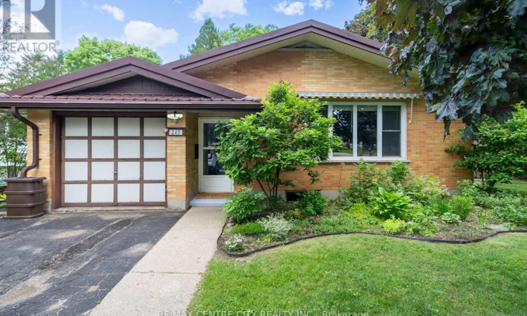 245 Dominion Street