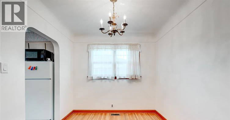 3256 Dominion Boulevard, Windsor, ON, N9E 2N5 - 4