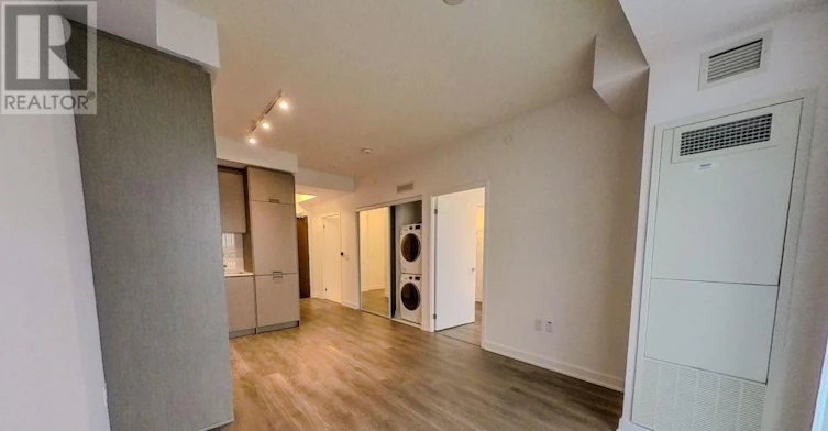 1011-60 Honeycrisp Crescent, Vaughan, ON, L4K 0N5 - 8