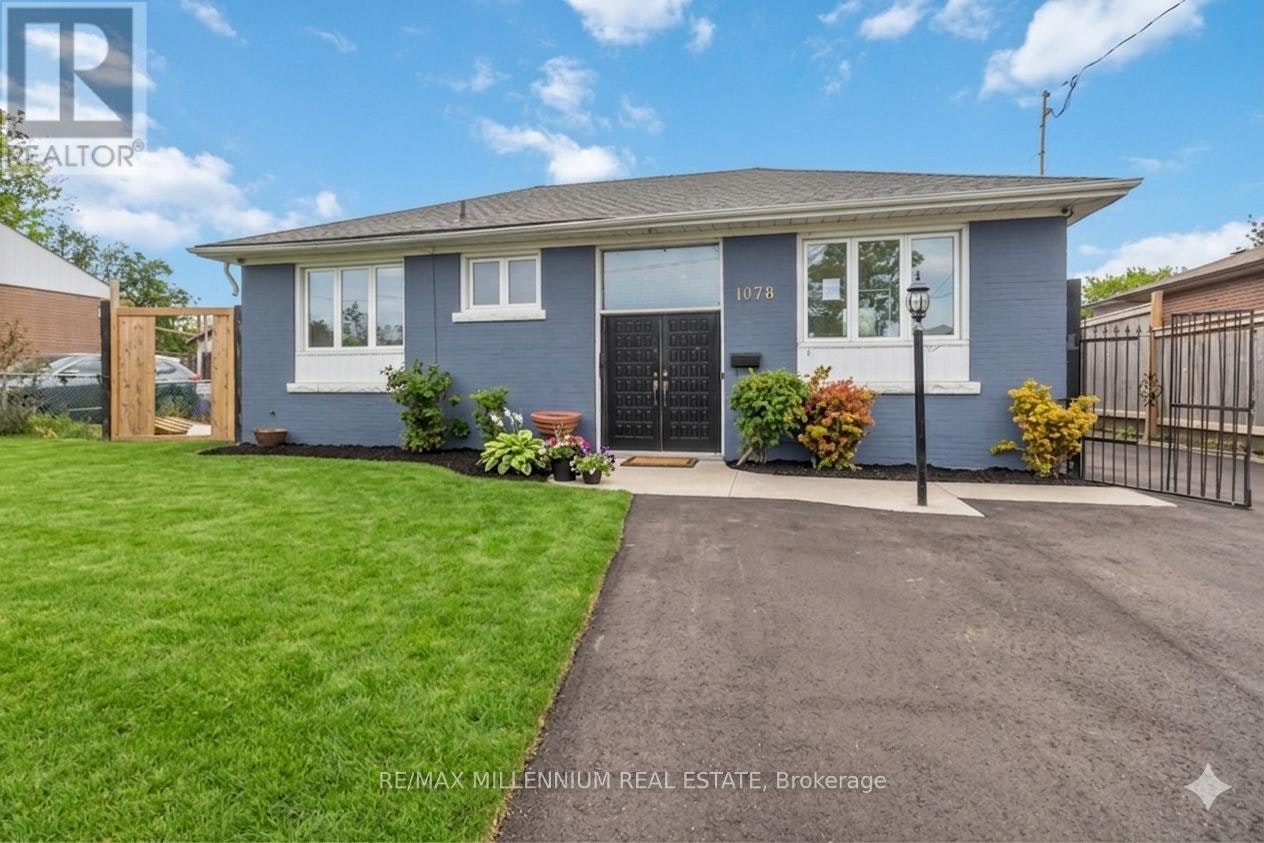 1078 Pinegrove Road, Oakville, ON, L6L 2W4