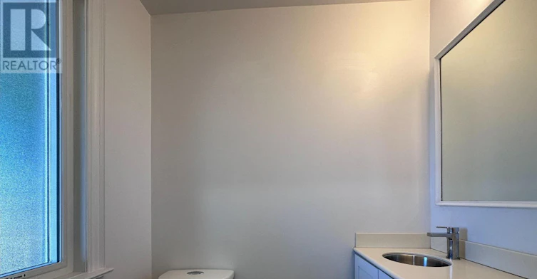 UPPER-6 Lapp Street, Toronto, ON, M6N 3W6 - 21