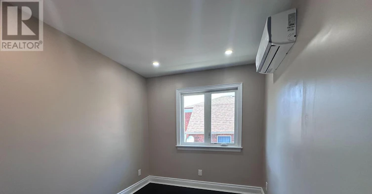 UPPER-6 Lapp Street, Toronto, ON, M6N 3W6 - 17