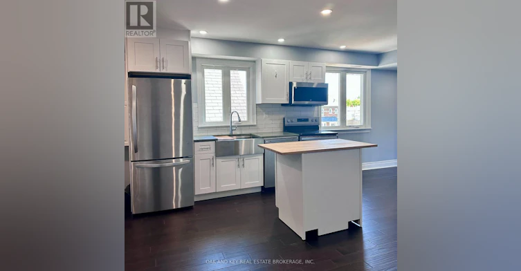 UPPER-6 Lapp Street, Toronto, ON, M6N 3W6 - 9