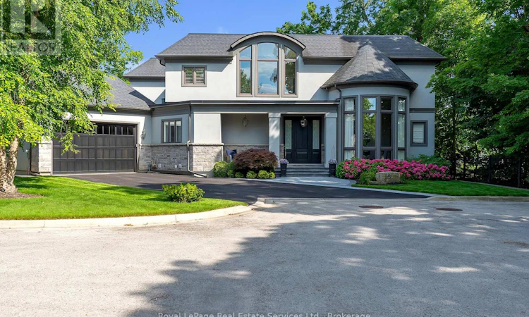 456 Lakeshore Road W
