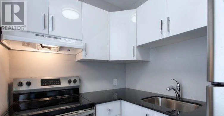 7-205 Gerrard Street E, Toronto, ON, M5A 2E7 - 3
