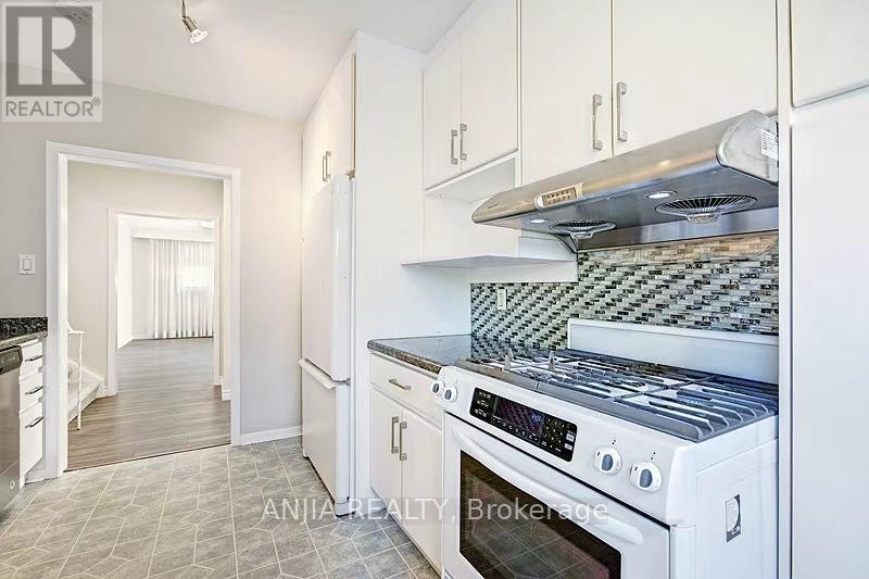 UPPER-80 Alamosa Drive, Toronto, ON, M2J 2N9 - 8