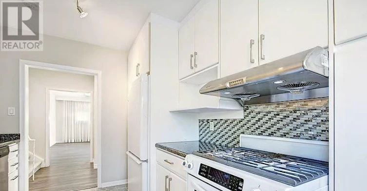 UPPER-80 Alamosa Drive, Toronto, ON, M2J 2N9 - 8