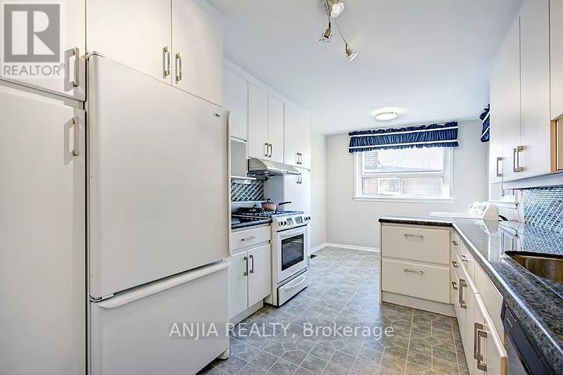 UPPER-80 Alamosa Drive, Toronto, ON, M2J 2N9 - 6