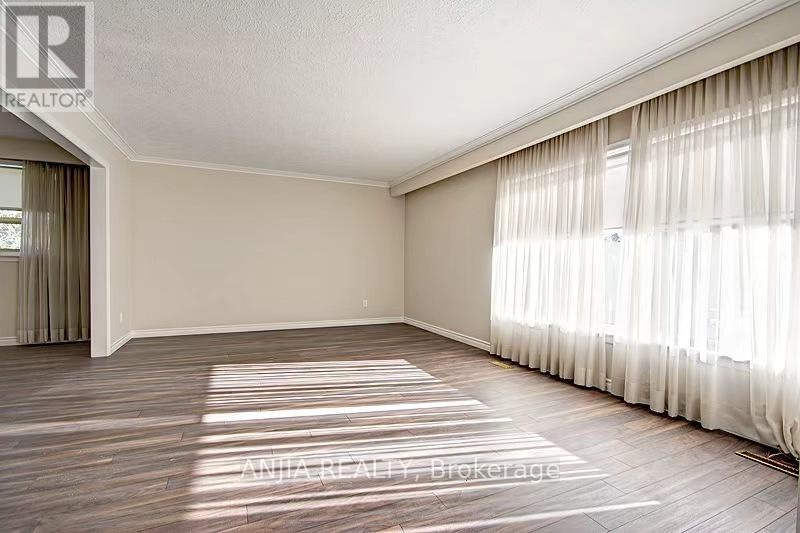 UPPER-80 Alamosa Drive, Toronto, ON, M2J 2N9 - 4