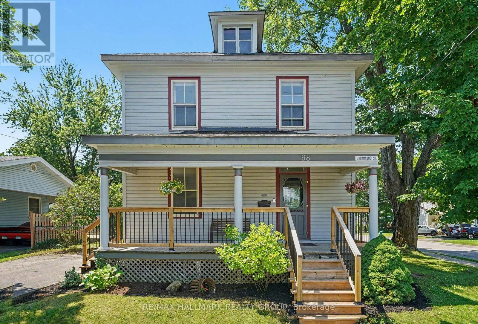 98 Drummond Street E, Perth, ON, K7H 1H1