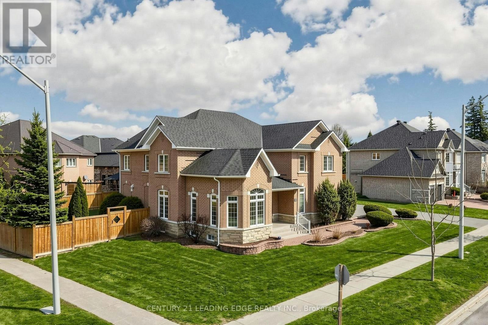 5 Lemsford Drive, Markham, ON, L3S 3V1