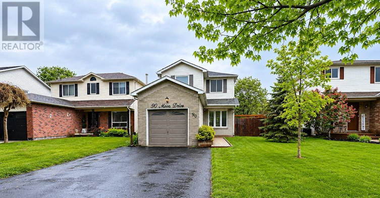 90 Moon Drive, Barrie, ON, L4N 7G9