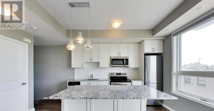 141-34 Fieldway Road, Toronto, ON, M8Z 3L2 - 9